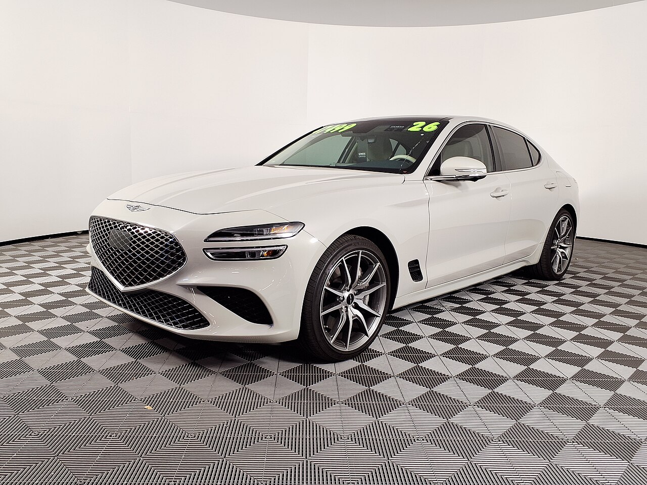 Genesis G70 — photograph 1