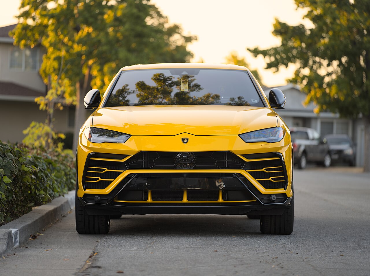 Lamborghini Urus — photograph 1