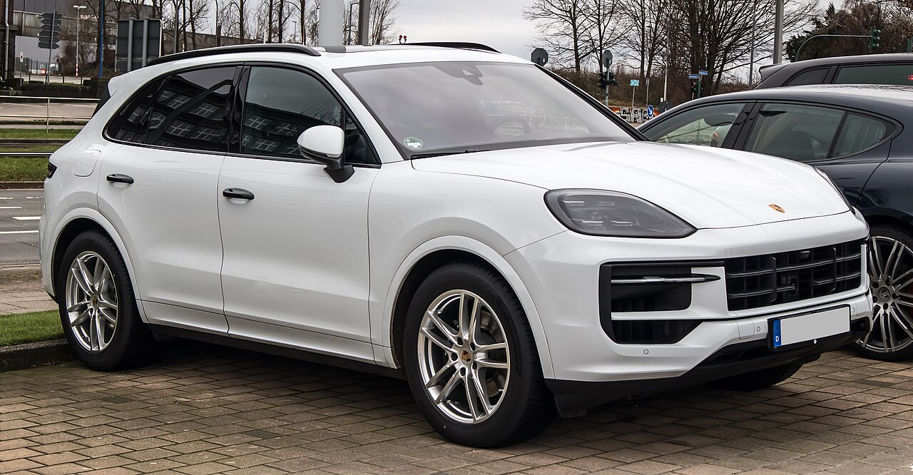Porsche Cayenne — photograph 1